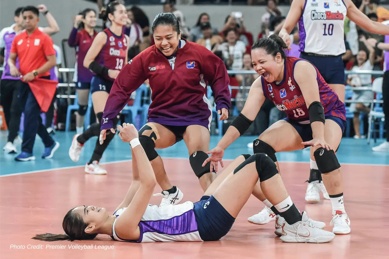 Creamline, Choco Mucho secure semis berths